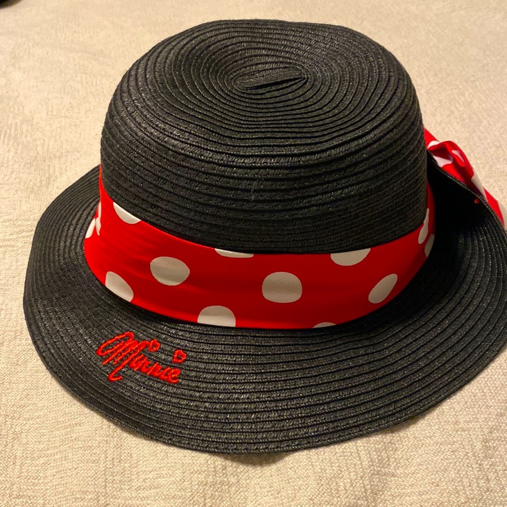 Disney Minnie embroidered hat with bow